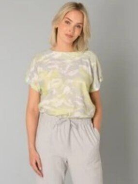 YEST THE NETHERLANDS Crinkle Texture Blouse in Soft Gray/Lime Print NWT